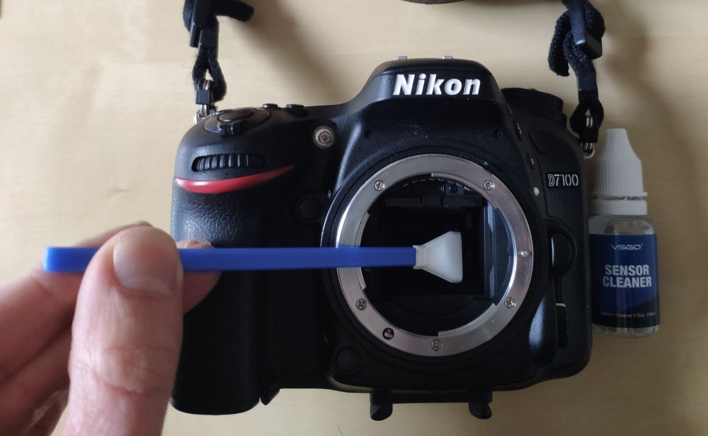 nikon d7000 sensor cleaning